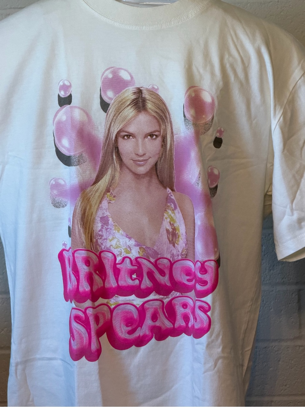 Philcos Britney Spears Bubbles Tee in Cream in Cream